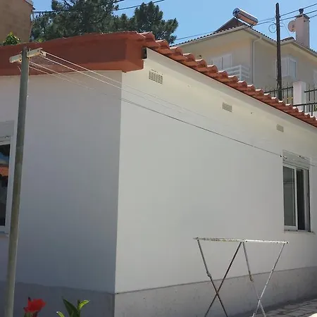Charneca Guest House Semesterbostad