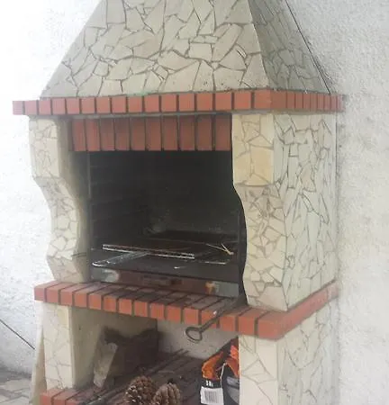 Charneca Guest House